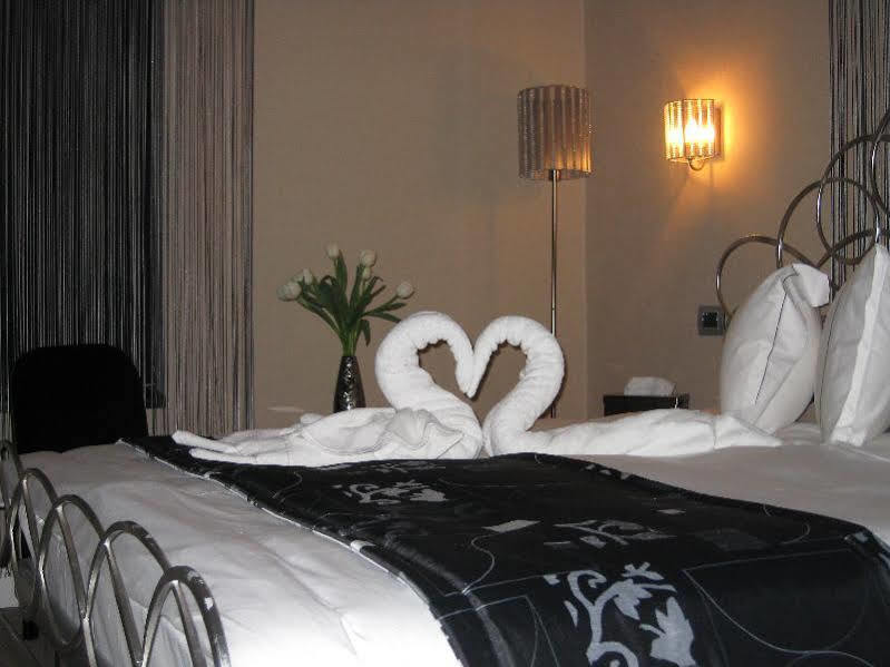 Hotel Boutique Vila Arte บูคาเรสต์ ภายนอก รูปภาพ